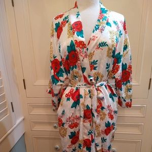 La Intimates Long Floral Robe M 100% Polyester Red, Green, Gold, Cream